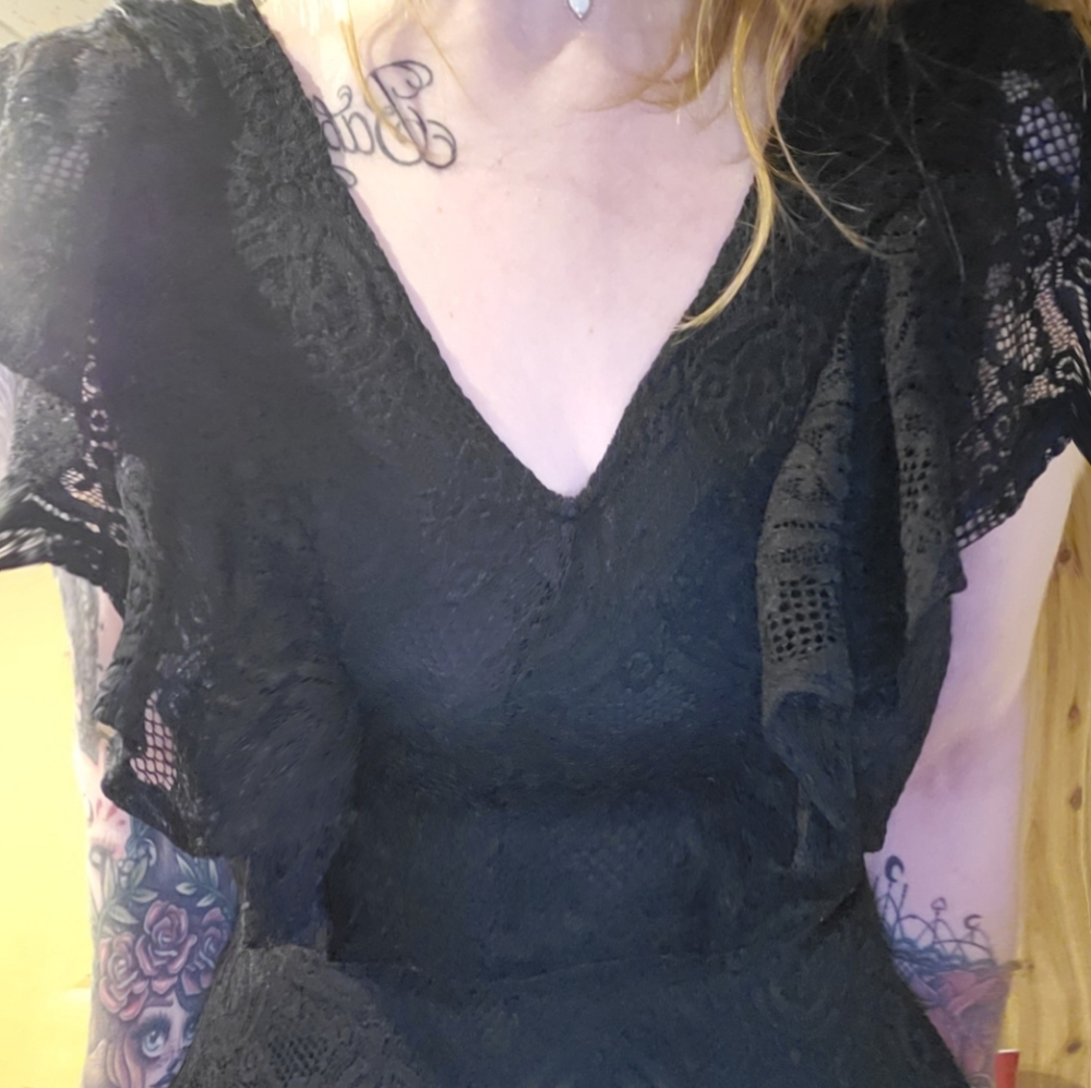 Black Ruffle V Neck Dress - Picture 3 of 4